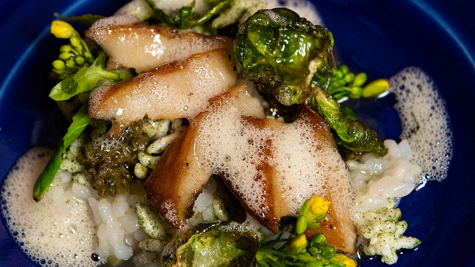  Abalone in a foam sauce