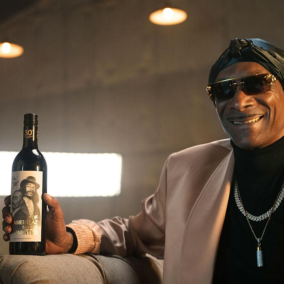 Snoop shot a video with the new wine, paying tribute to the late, great Tupac Shakur.