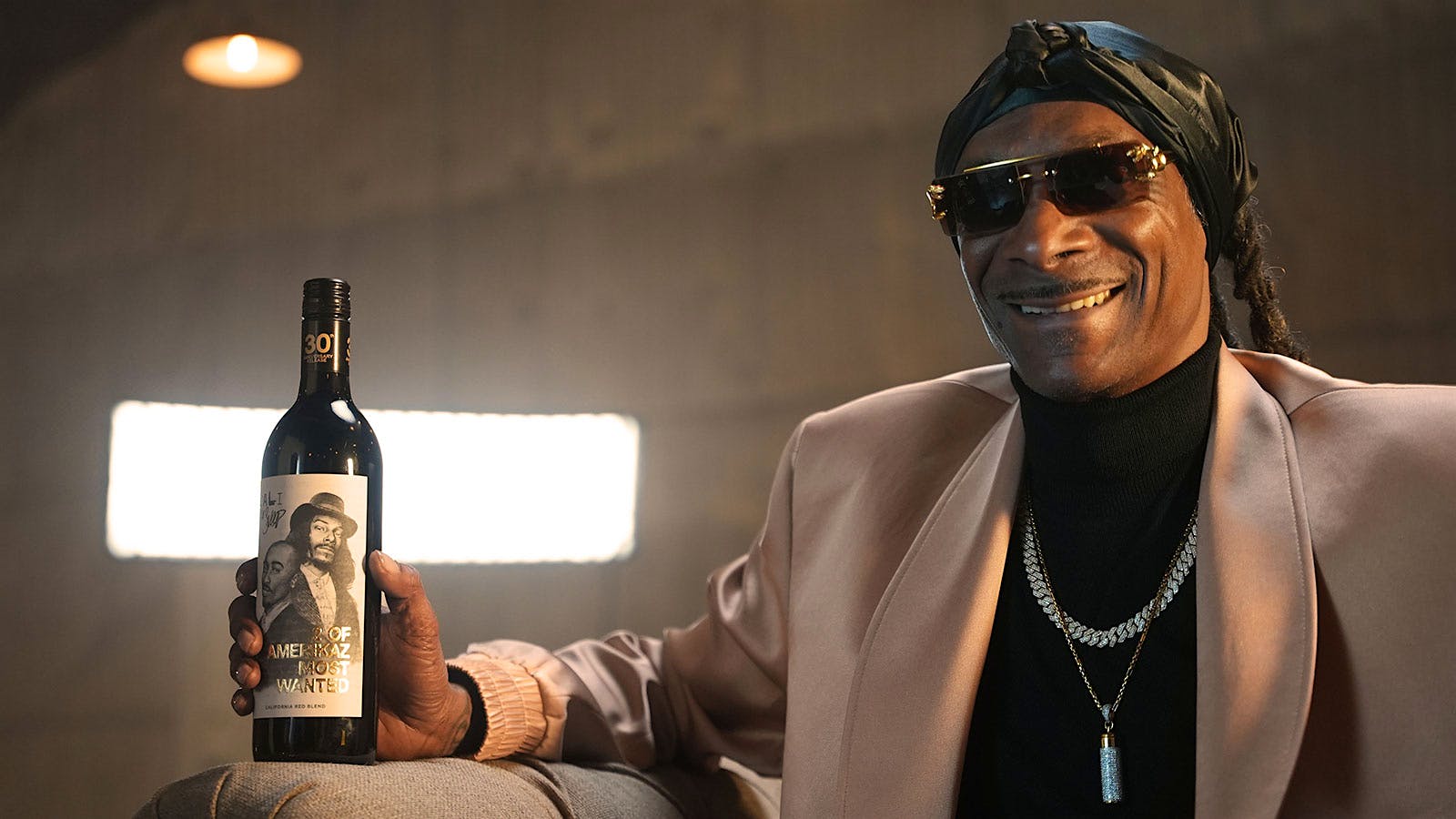 Snoop’s Wine Tribute to Tupac