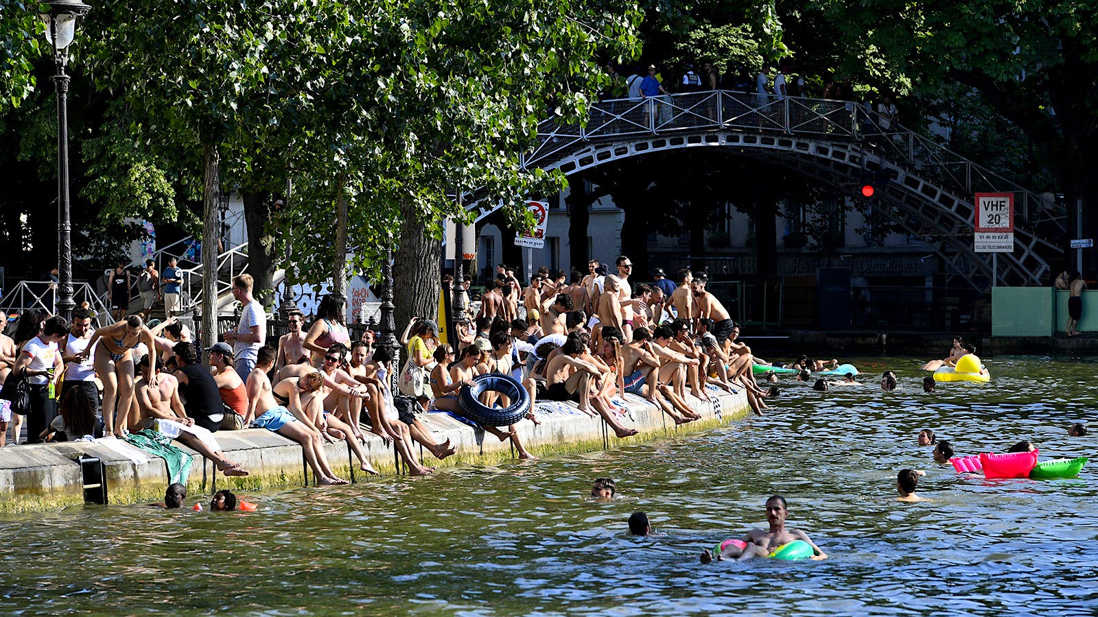 Frances Vines Under Siege From Record Heat