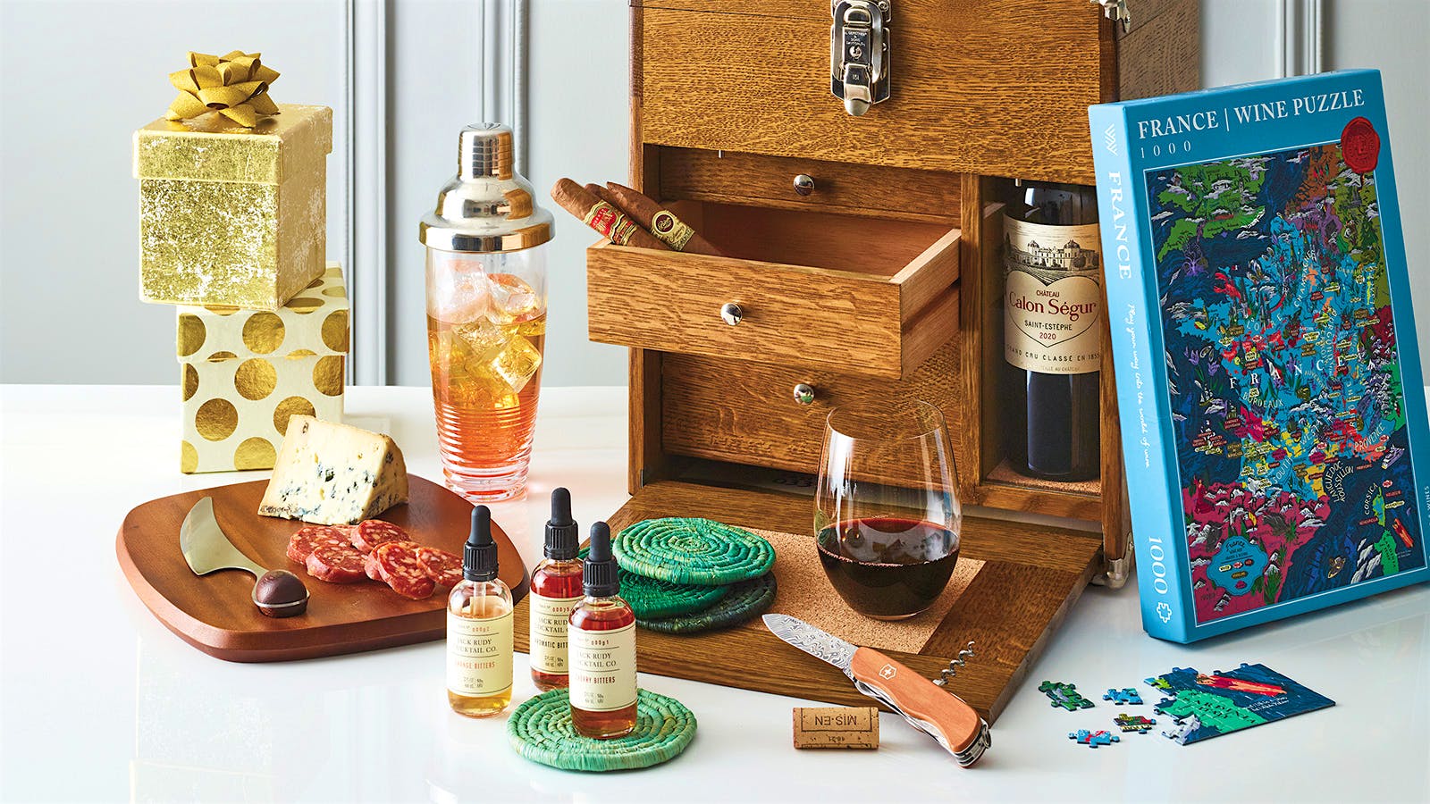 Giving with a Personal Touch: 2022 Holiday Gift Guide
