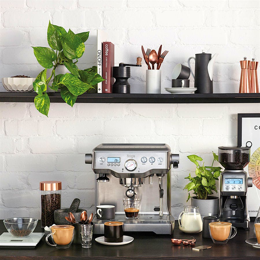 Pull the perfect shot of espresso from the comfort of home with Breville’s Dual Boiler Machine.