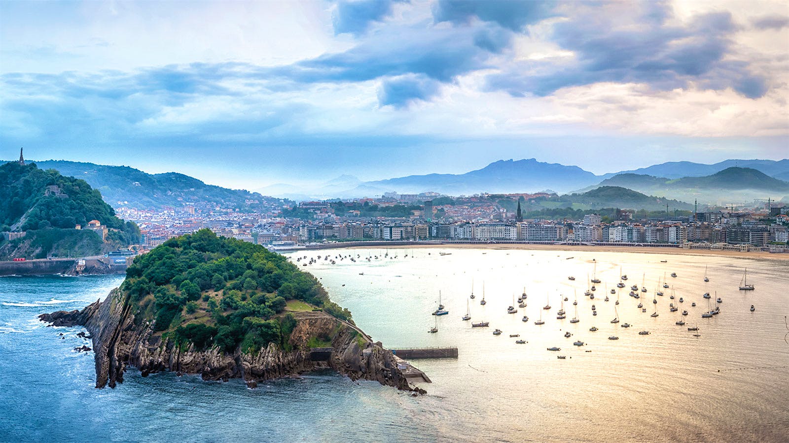 An aerial view of San Sebastián's La Concha cove and the beaches that face it.