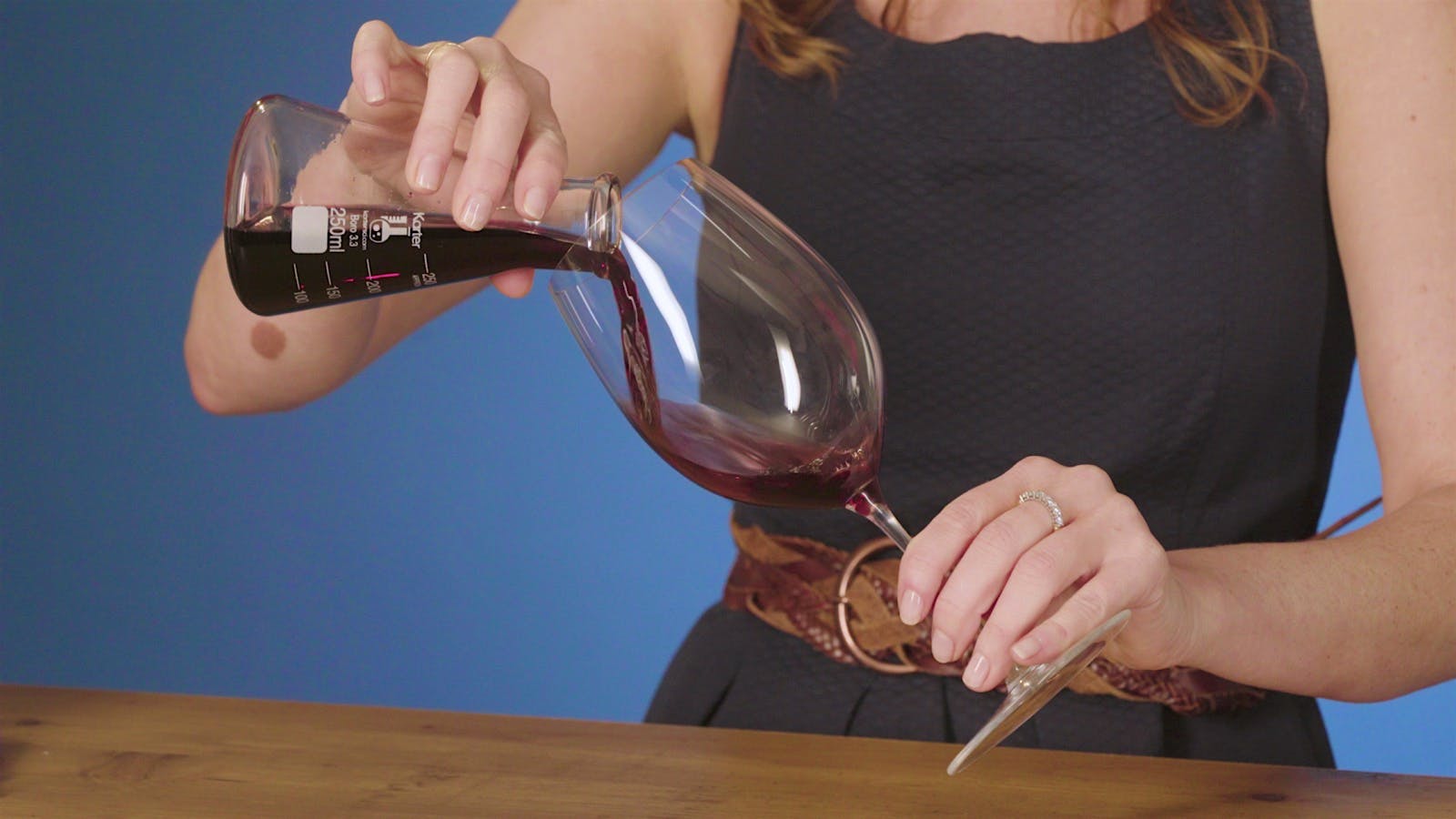 Image for the article titled:Video: How to Serve Wine Like a Pro